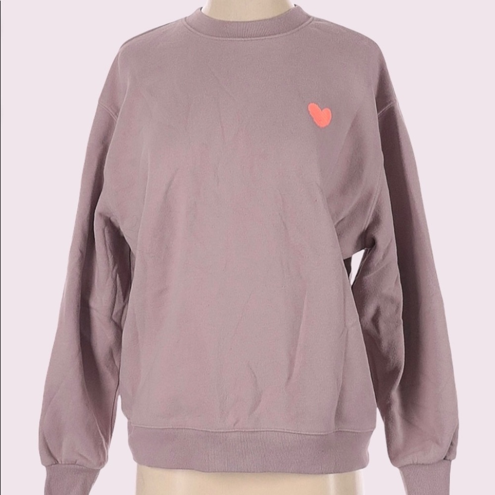 Wild Fable Pullover Sweatshirt with heart detail size XS